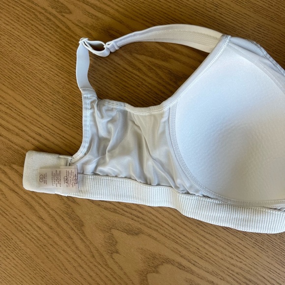 Calia 32D Sports Bra - Picture 5 of 6